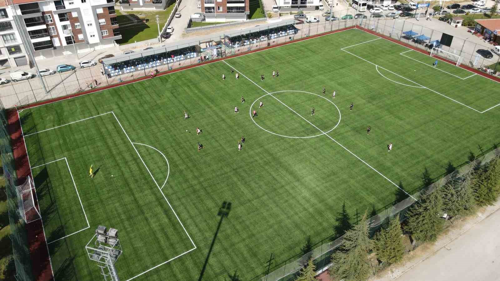 Odunpazarı'nın Hasan Doğan Spor Tesisleri, Yepyeni Bir Yüzle Sporseverleri Bekliyor