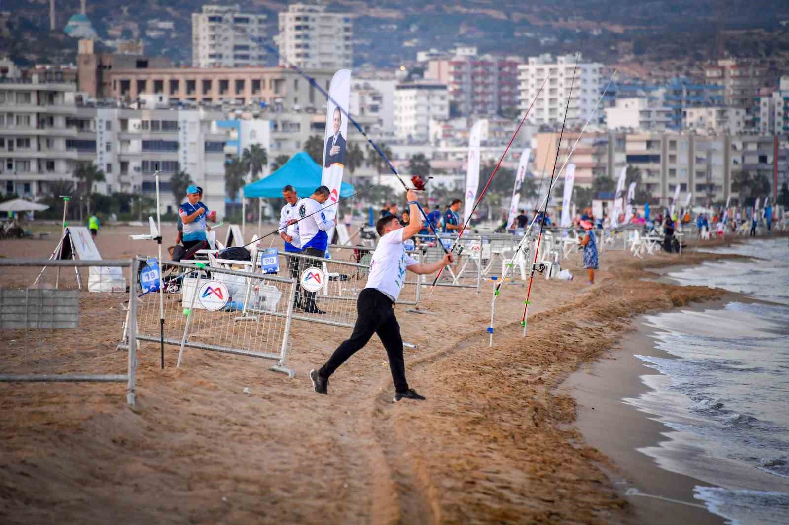 Uluslararası Surfcastcılar Mersin'de Buluştu