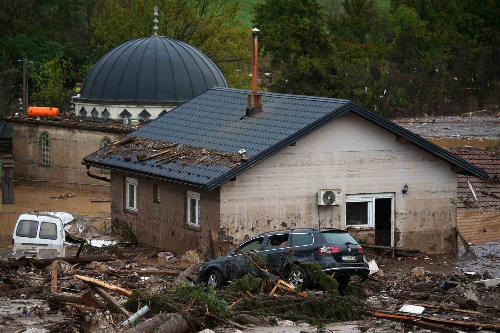 Bosna Hersek'i Kasıp Kavan Sel Felaketinde Ölü Sayısı 26'ya Ulaştı