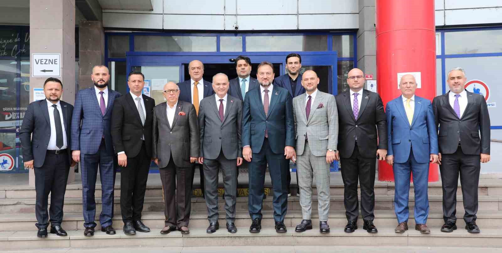 MÜSİAD Heyeti Başkan Özlü'nün Misafirperverliğinde