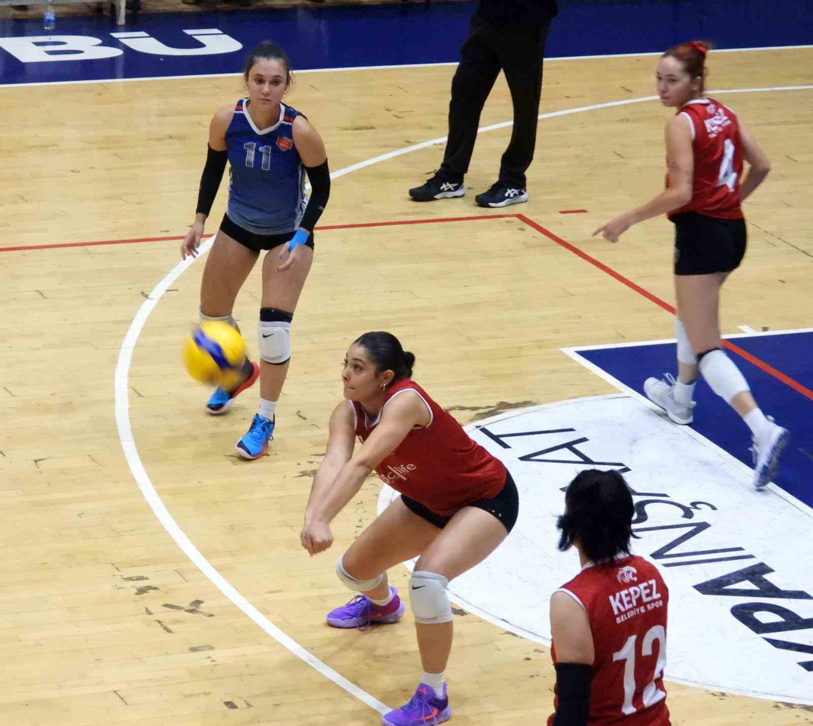 Kepez'in Voleybolcuları Yuvasında Üç Puanı Koparmayı Başardı