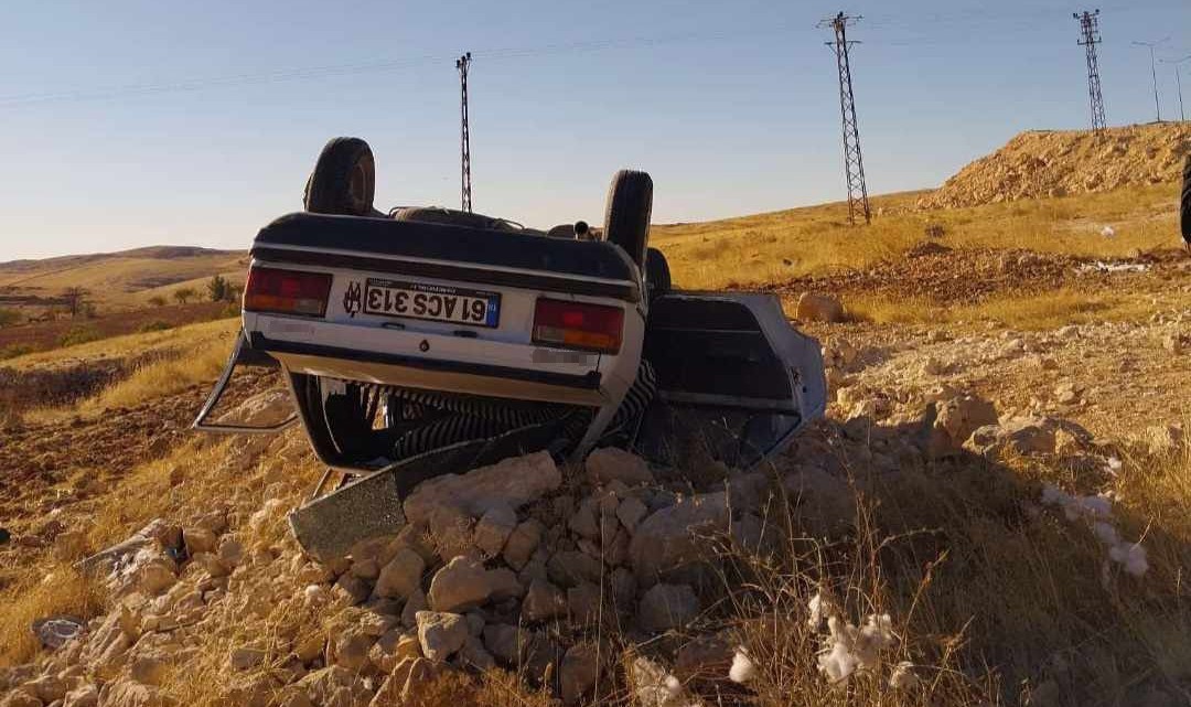 Beş Kişinin Yer Aldığı Aracın Devrilmesi Sonucu Yaralanma