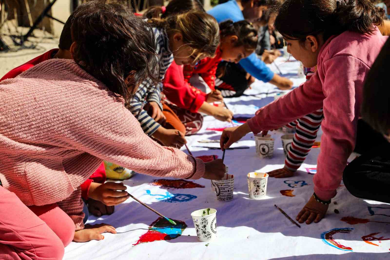 Sanatın Küçük Mucizeleriyle Çocuklar Buluştu